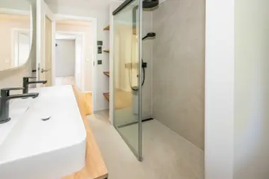 kernsanierte 3-Zimmer-Wohnung | MFH top saniert (EH70) | sofort bezugsfrei | 1. OG | 2 Balkone - Vorschaubild 5