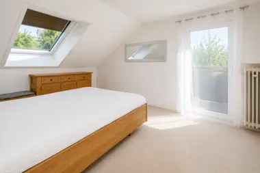 Dachgeschosswohnung | MFH top saniert (EH70) | 3 Zimmer | Süd-Balkon - Vorschaubild 3